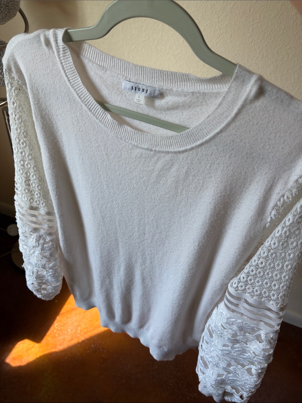 Sioni White Lace-Sleeve Pullover Sweatshirt Size Large